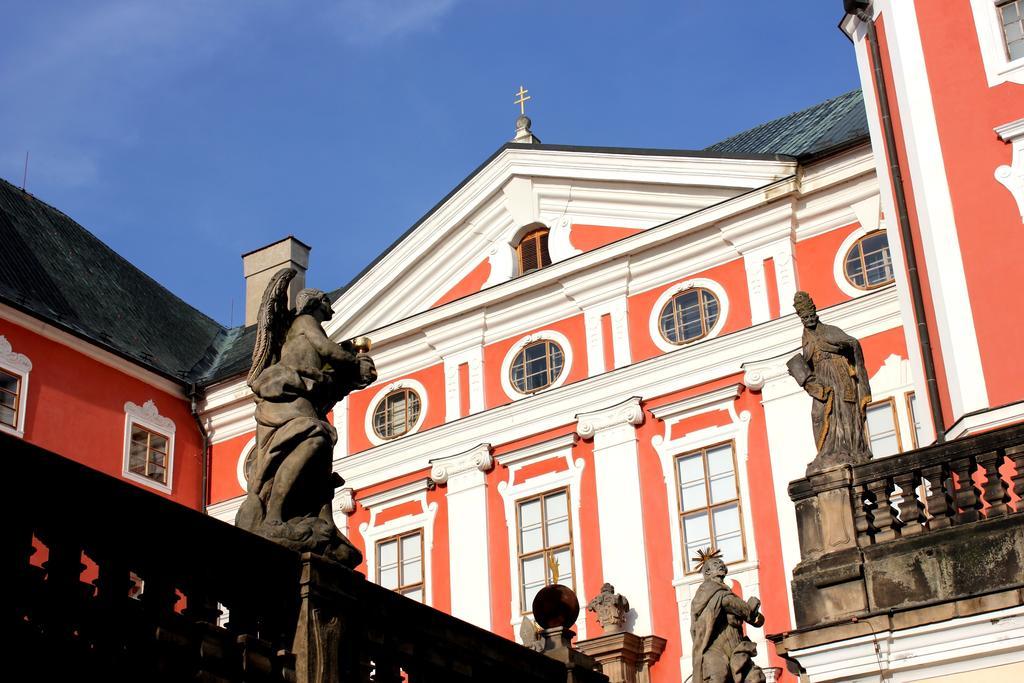 Hotel Dum Hostu Klaster Broumov